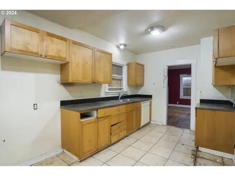 2619 Se 87th Avenue Portland OR 97266