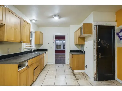 2619 Se 87th Avenue Portland OR 97266