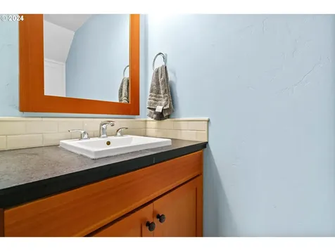 85740 Jasper Park Road Pleasant Hill OR 97455