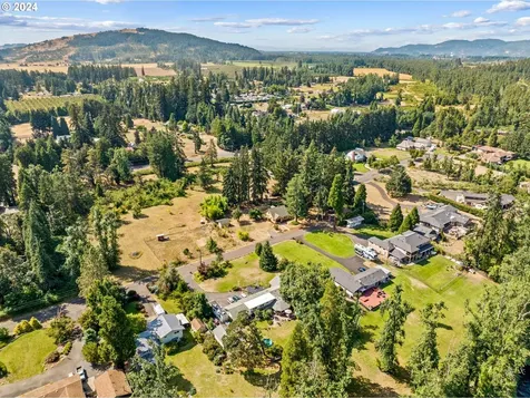85740 Jasper Park Road Pleasant Hill OR 97455