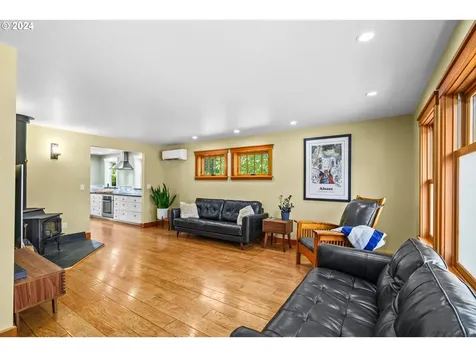 85740 Jasper Park Road Pleasant Hill OR 97455