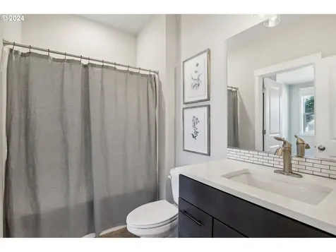 1817 Ne 171st Street Ridgefield WA 98642