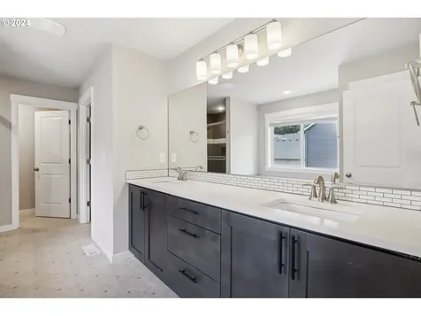 1817 Ne 171st Street Ridgefield WA 98642