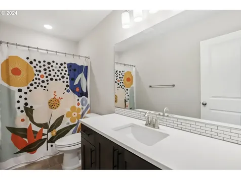 1817 Ne 171st Street Ridgefield WA 98642