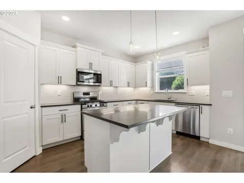1817 Ne 171st Street Ridgefield WA 98642