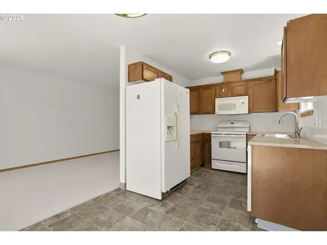 331 Nw Freeman Avenue Hillsboro OR 97124