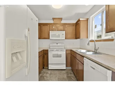 331 Nw Freeman Avenue Hillsboro OR 97124