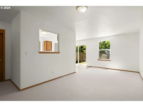 331 Nw Freeman Avenue Hillsboro OR 97124