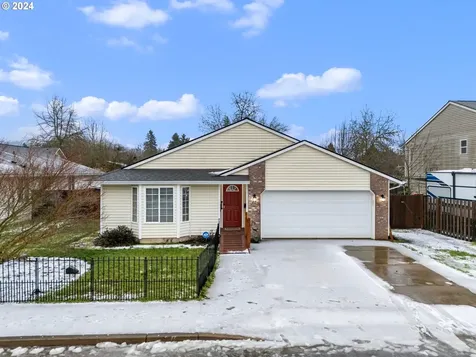 742 N Lincoln Street Lafayette OR 97127