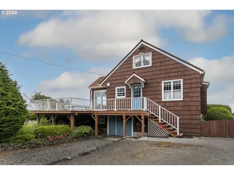 33445 Westlake Lane Warrenton OR 97146