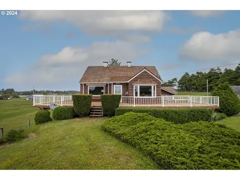 33445 Westlake Lane Warrenton OR 97146