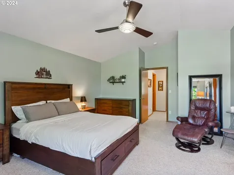 1808 Se 185th Place Vancouver WA 98683