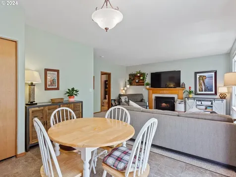 1808 Se 185th Place Vancouver WA 98683