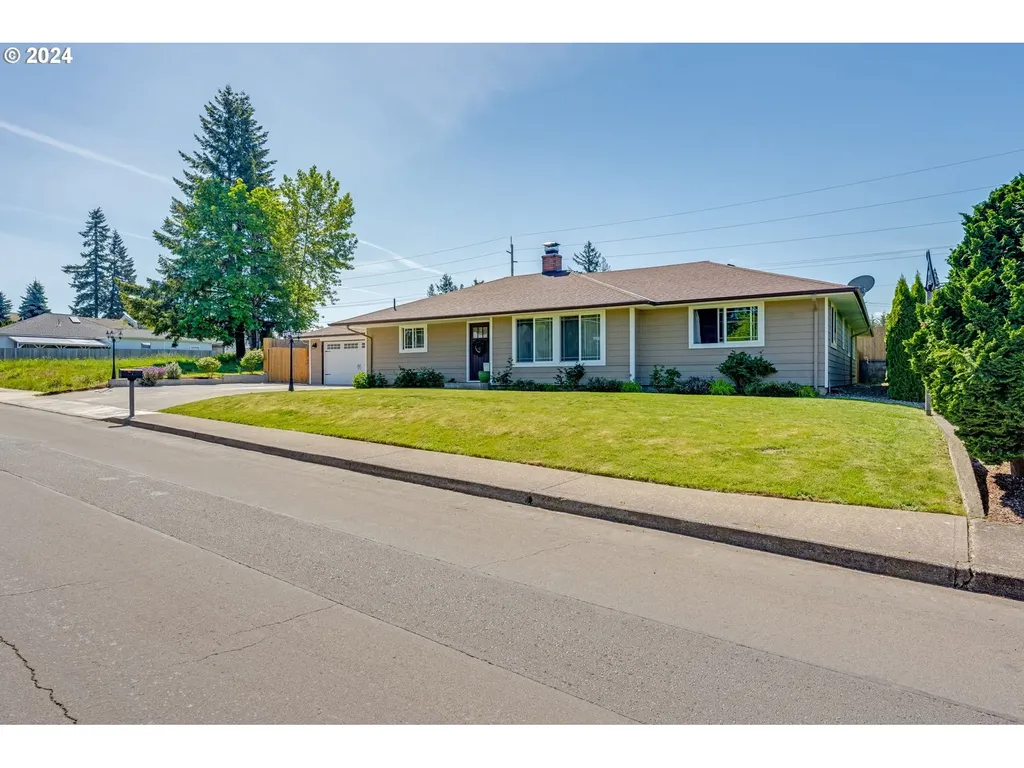 39560 Pleasant Street Sandy OR 97055
