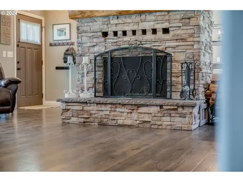 39560 Pleasant Street Sandy OR 97055