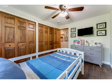 39560 Pleasant Street Sandy OR 97055