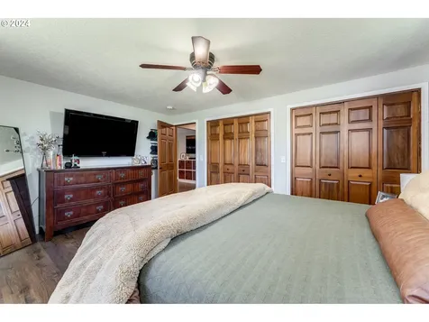 39560 Pleasant Street Sandy OR 97055