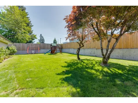 39560 Pleasant Street Sandy OR 97055