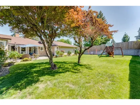 39560 Pleasant Street Sandy OR 97055