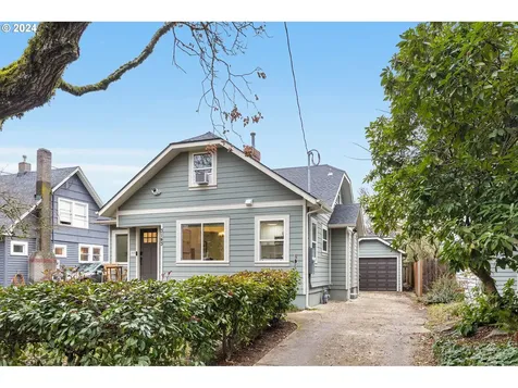 3143 Ne Hoyt Street Portland OR 97232