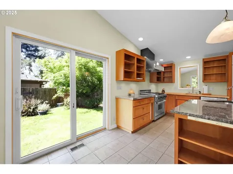 1656 Russet Drive Eugene OR 97401