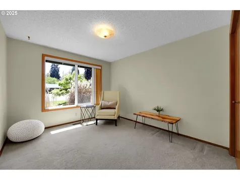1656 Russet Drive Eugene OR 97401