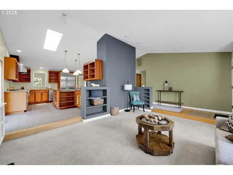 1656 Russet Drive Eugene OR 97401