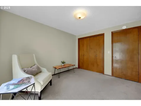 1656 Russet Drive Eugene OR 97401