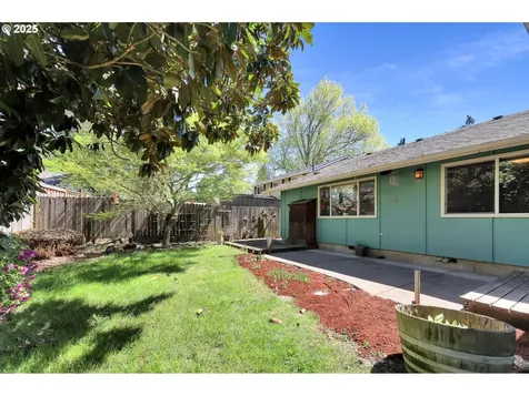 1656 Russet Drive Eugene OR 97401