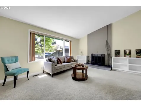 1656 Russet Drive Eugene OR 97401