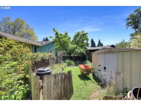 1656 Russet Drive Eugene OR 97401