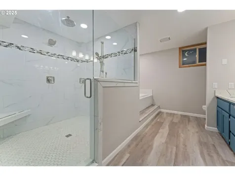 2880 NE Parker Street Roseburg OR 97470