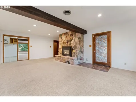 2880 NE Parker Street Roseburg OR 97470