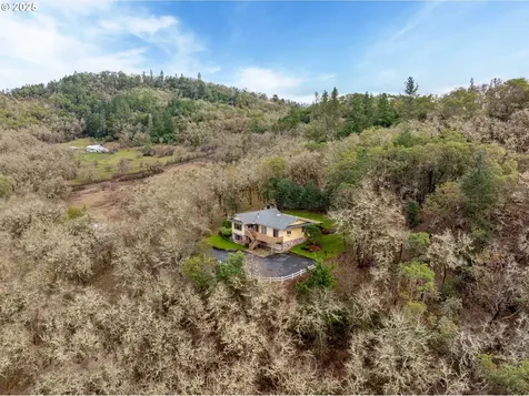 2880 NE Parker Street Roseburg OR 97470