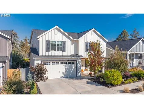 1306 NE Hoover Loop Bend OR 97701