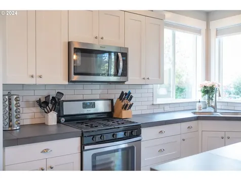 1306 NE Hoover Loop Bend OR 97701