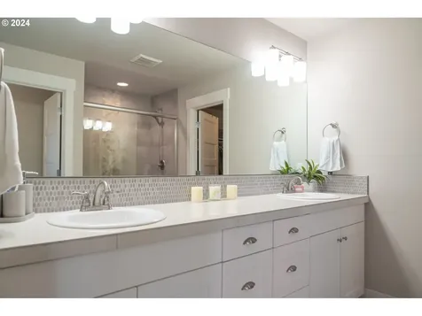 1306 NE Hoover Loop Bend OR 97701
