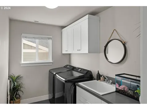 1306 NE Hoover Loop Bend OR 97701