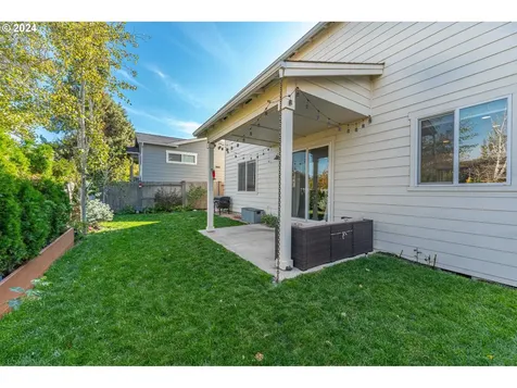 1306 NE Hoover Loop Bend OR 97701