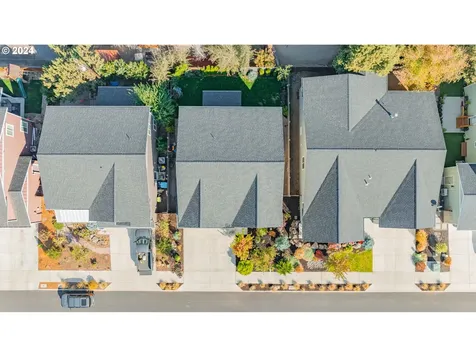 1306 NE Hoover Loop Bend OR 97701