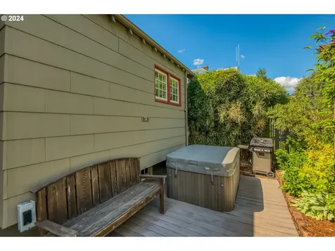 2124 Ne 54th Avenue Portland OR 97213
