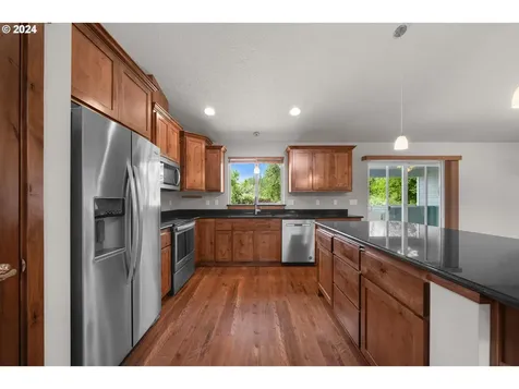 86002 Edenvale Road Pleasant Hill OR 97455