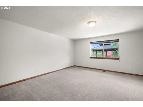 86002 Edenvale Road Pleasant Hill OR 97455