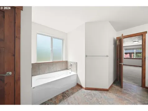 86002 Edenvale Road Pleasant Hill OR 97455