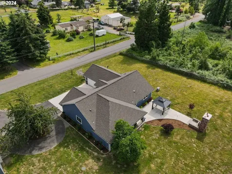 86002 Edenvale Road Pleasant Hill OR 97455