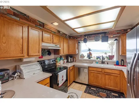 1025 Redwood Avenue Coos Bay OR 97420
