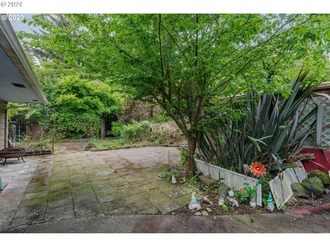 1025 Redwood Avenue Coos Bay OR 97420