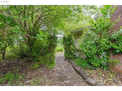 1025 Redwood Avenue Coos Bay OR 97420