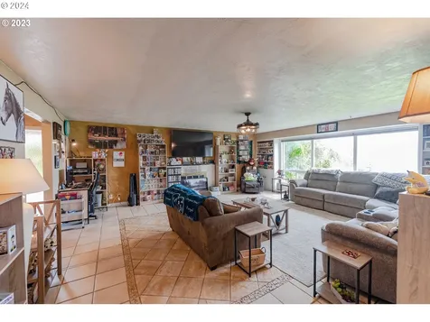 1025 Redwood Avenue Coos Bay OR 97420