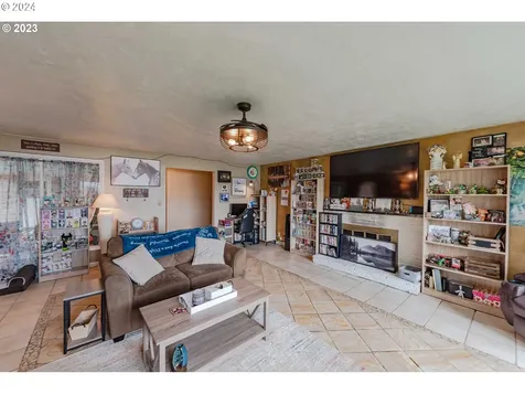 1025 Redwood Avenue Coos Bay OR 97420